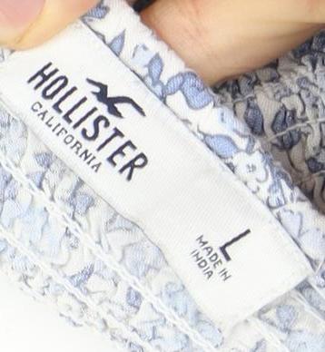 Hollister Women's Blue Floral Cropped Puff Sleeve Top