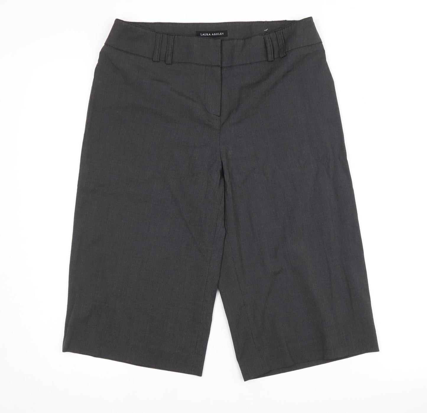 Laura Ashley Women's Black Bermuda Shorts Size 10