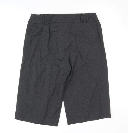 Laura Ashley Women's Black Bermuda Shorts Size 10
