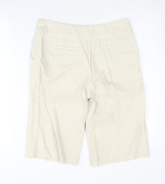 Laura Ashley Women's Beige Pinstripe Shorts Size 8