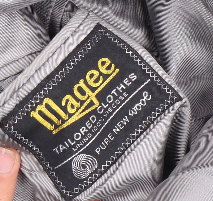 Magee Men's Grey Classic Wool Blazer Size 42S