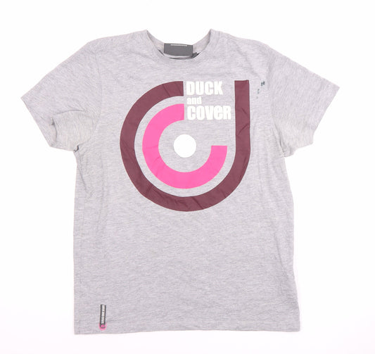 Duck and Cover Men's Grey Graphic Print T-Shirt M