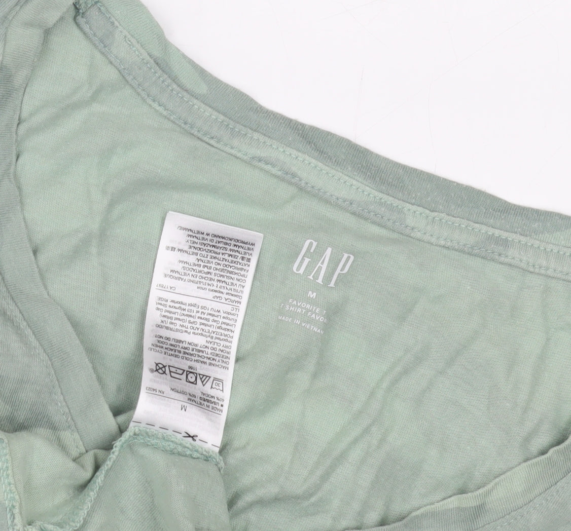 Gap Women's Green Camouflage T-Shirt V-Neck Medium