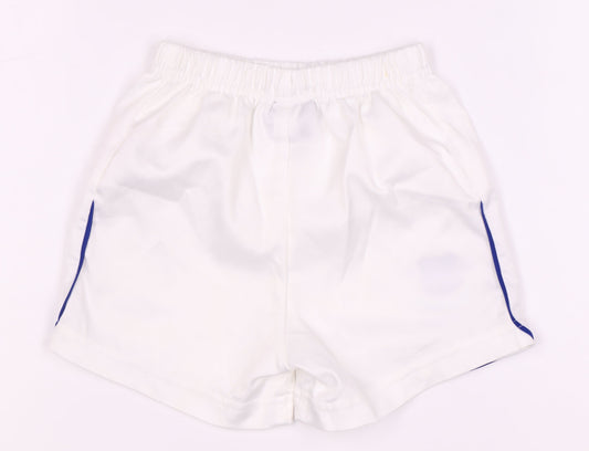 Umbro Unisex White Polyester Sports Shorts 182cm