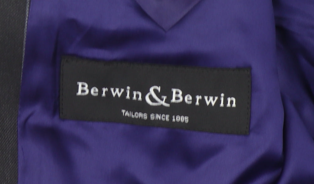 Berwin & Berwin Men's Grey Pinstripe Blazer, Size 40S