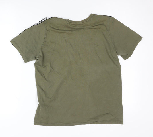 Nike Boys Green T-Shirt L Size Short Sleeve Logo