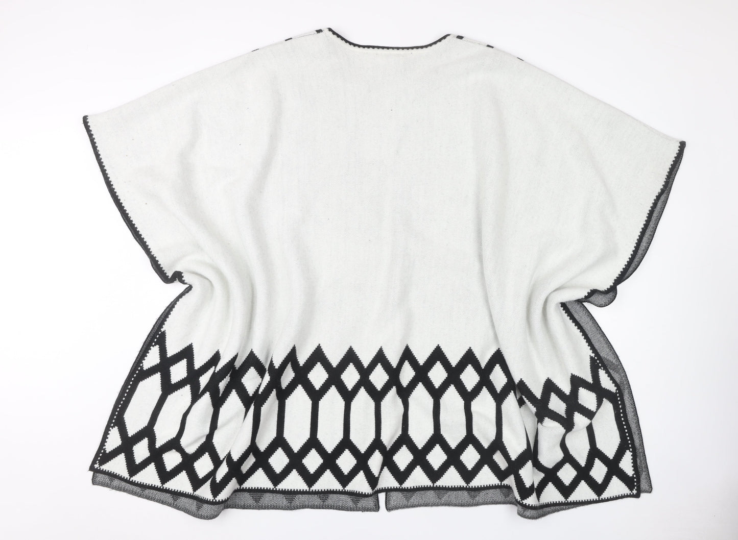 Vero Moda Women's Black & White Geometric Cape M/L