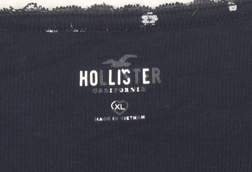 Hollister Women's Blue Floral V-Neck Cropped Blouse XL