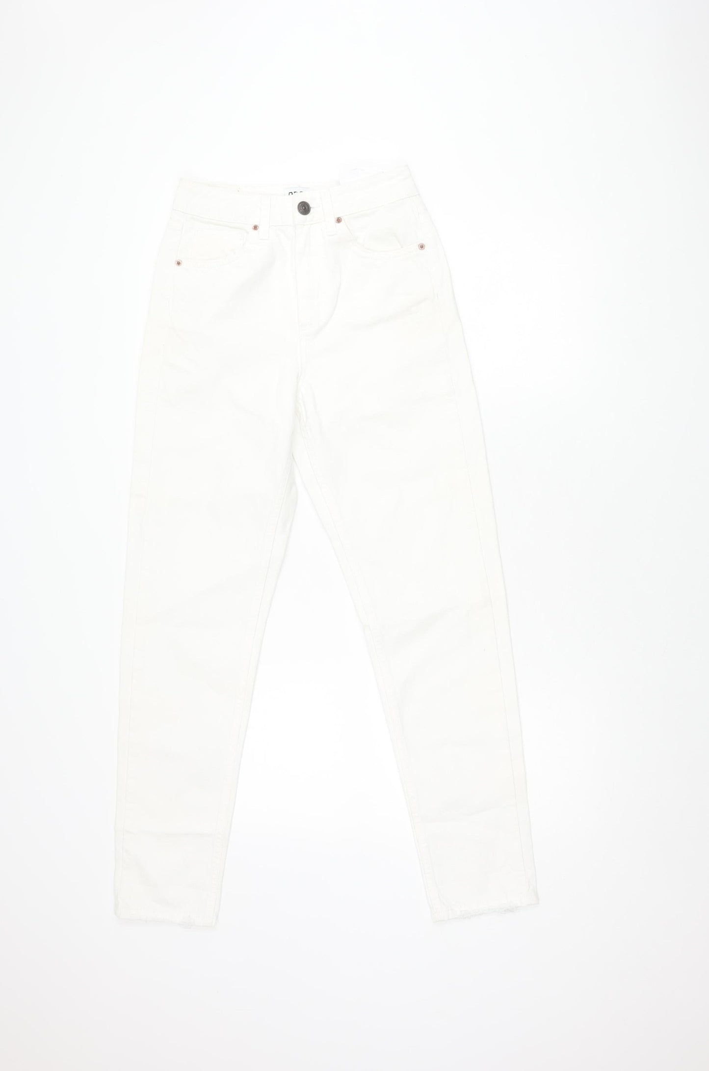 BDG Urban Outfitters Women’s White High Rise Mom Jeans, W25 L32