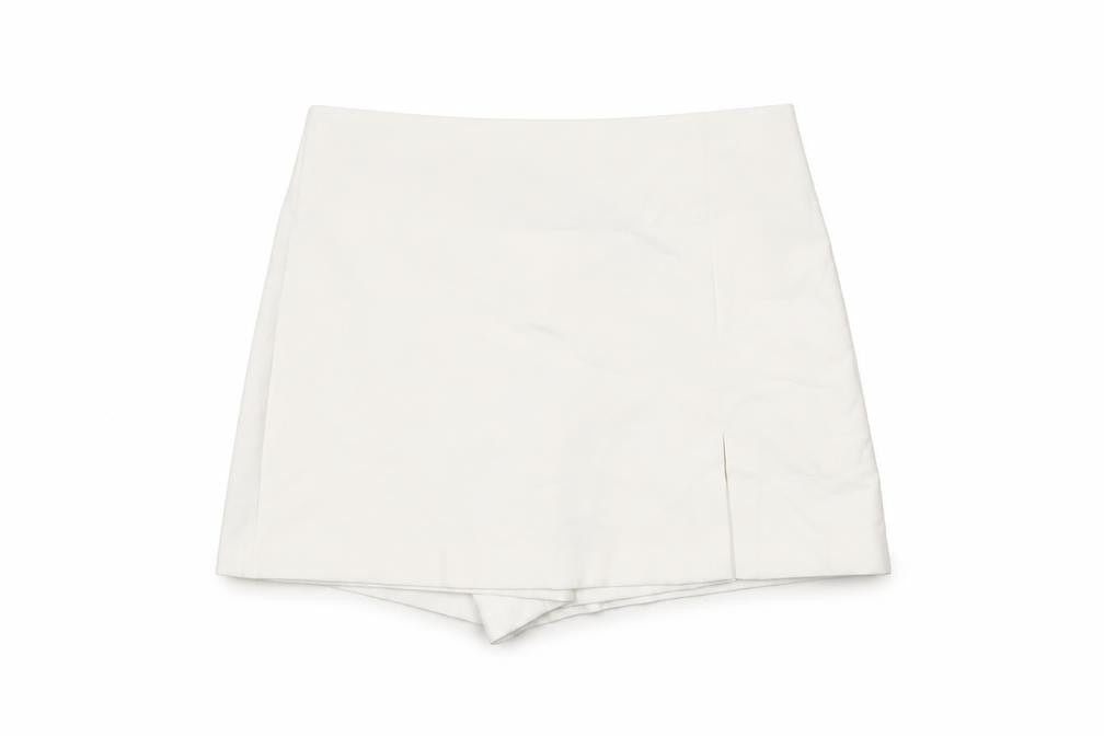 Zara Women's White XL Shorts
