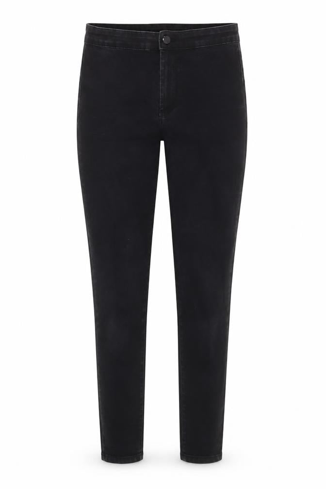 Front view of Denim Co. Women's Black Skinny Jeans, size 10