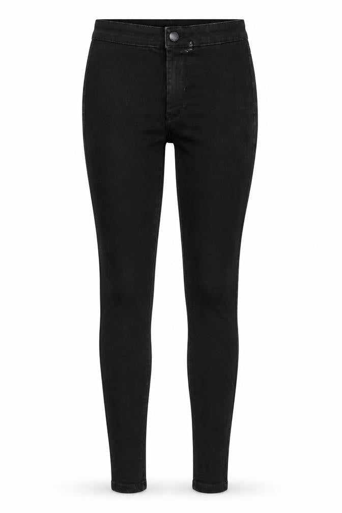 Front view of Denim Co Women's Black Skinny Jeans, size 8