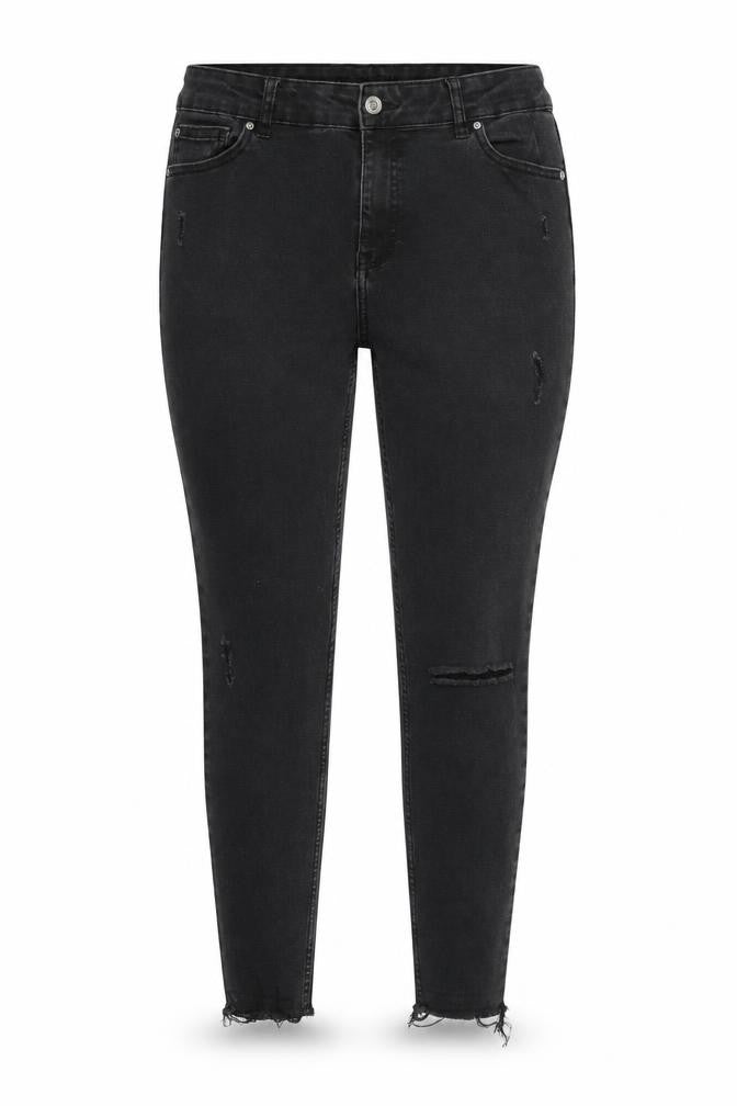Front view of Denim Co. Women's Black Skinny Jeans, size 16