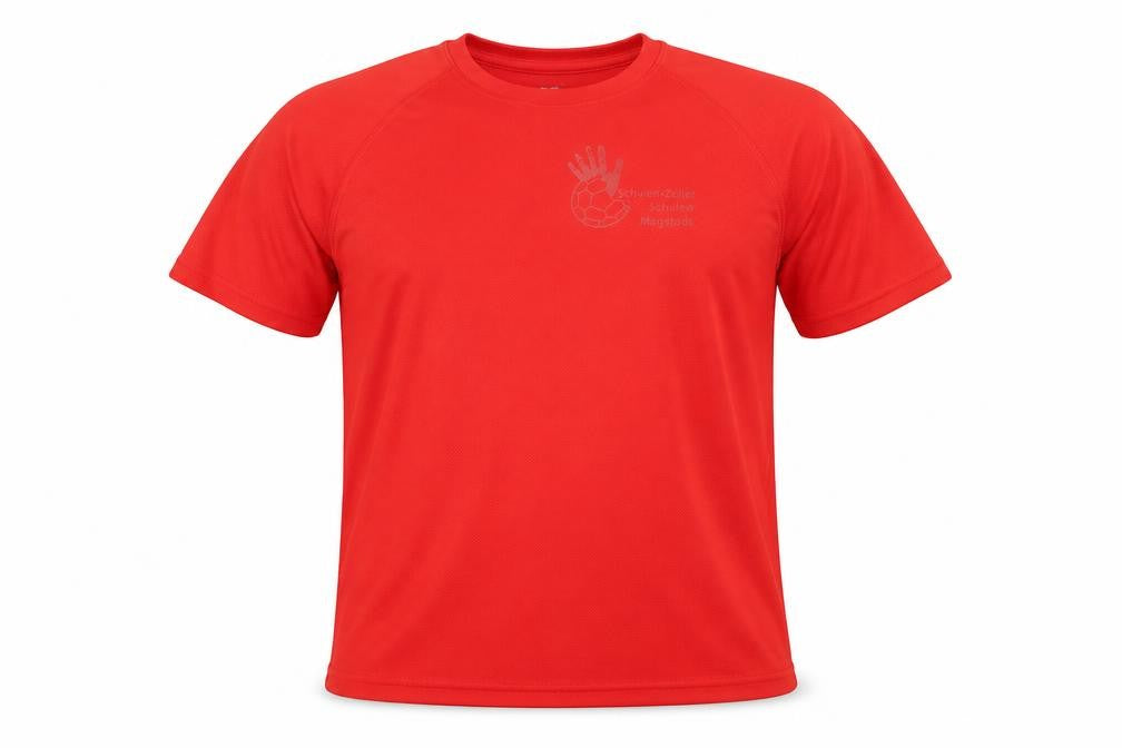 Front view of Fruit of the Loom boys’ red crew neck t-shirt l