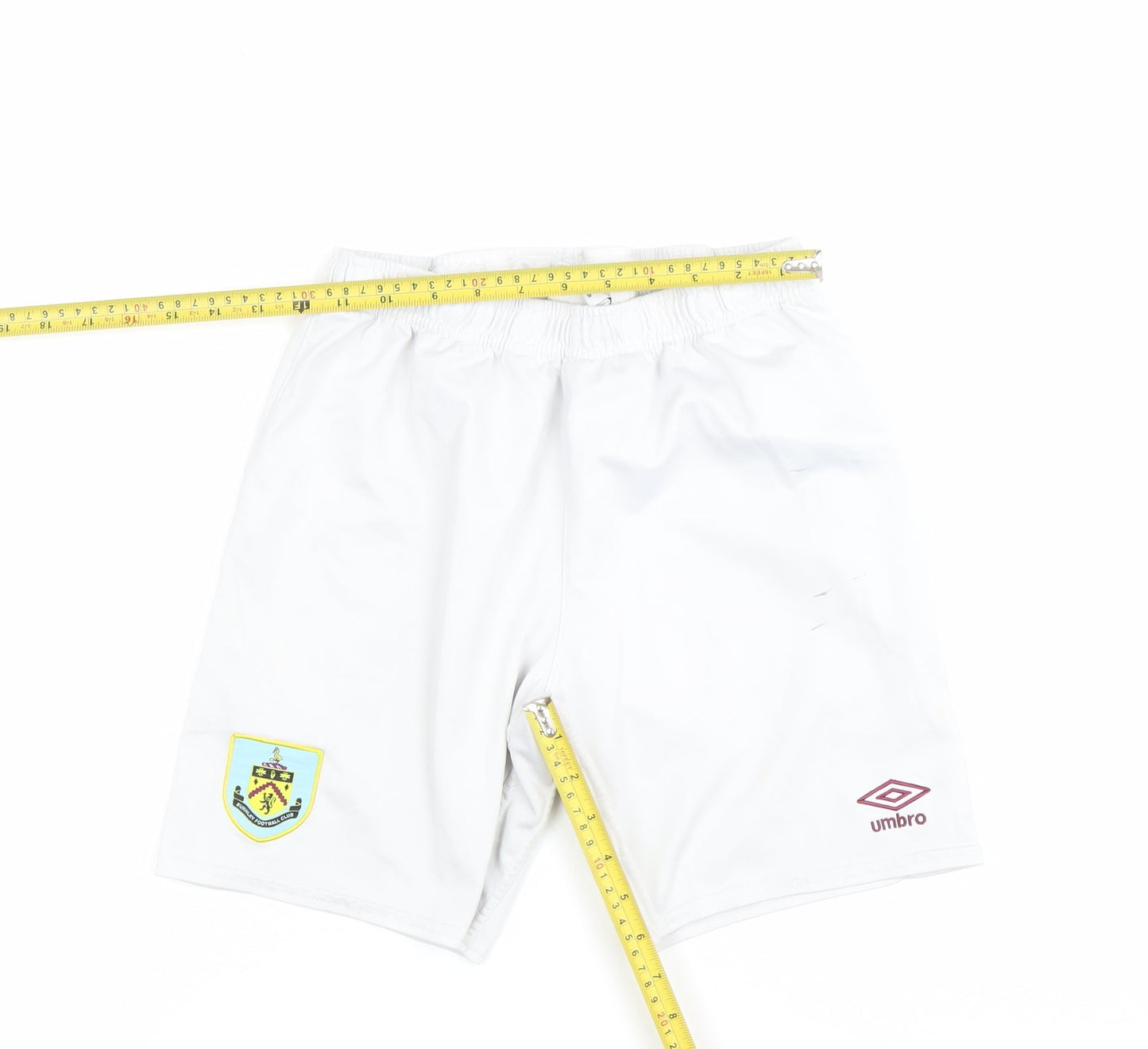 Umbro Boys White Football Shorts Burnley FC Crest Size 158 YXL