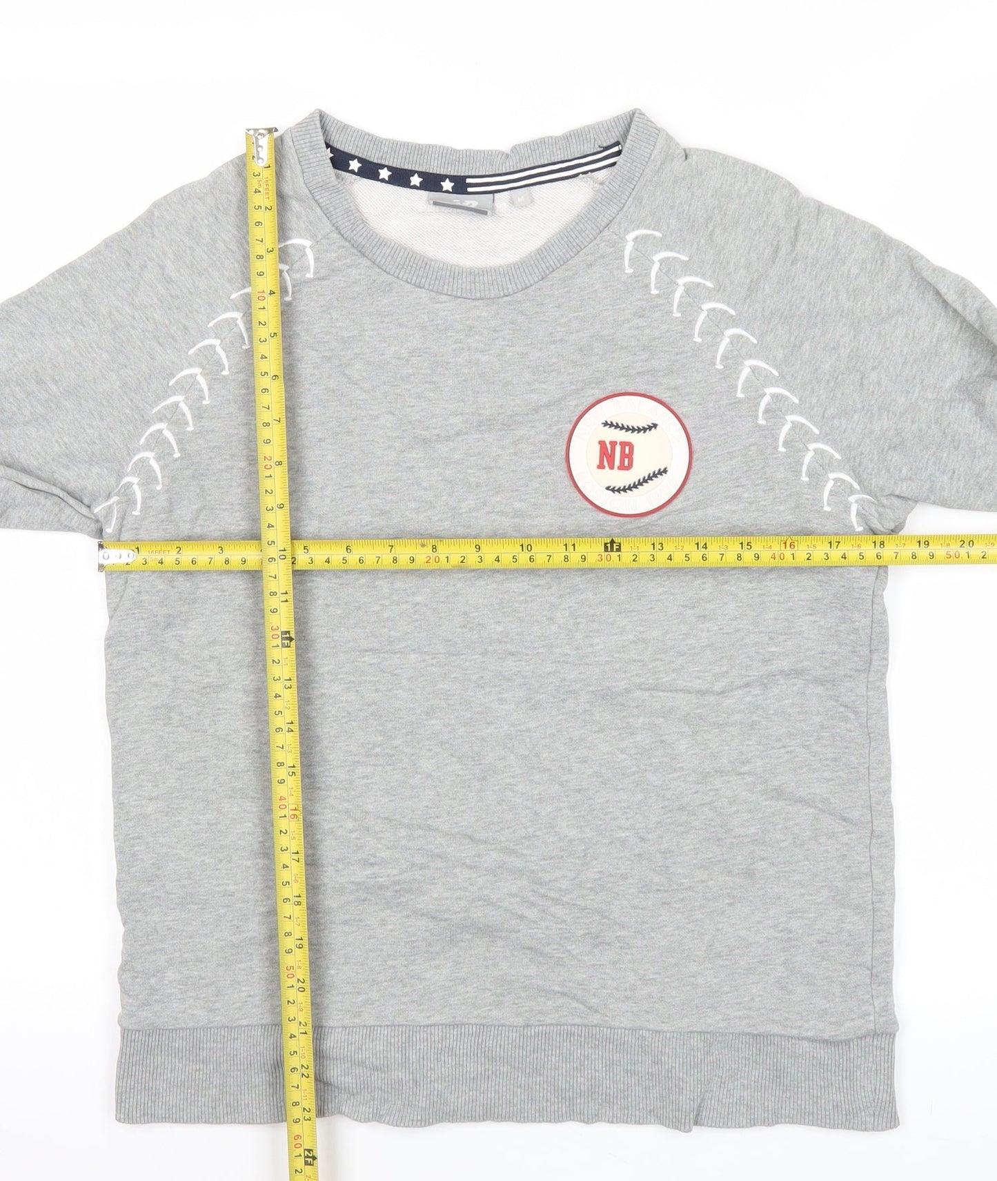 New Balance Men’s Grey Graphic Pullover Sweatshirt M