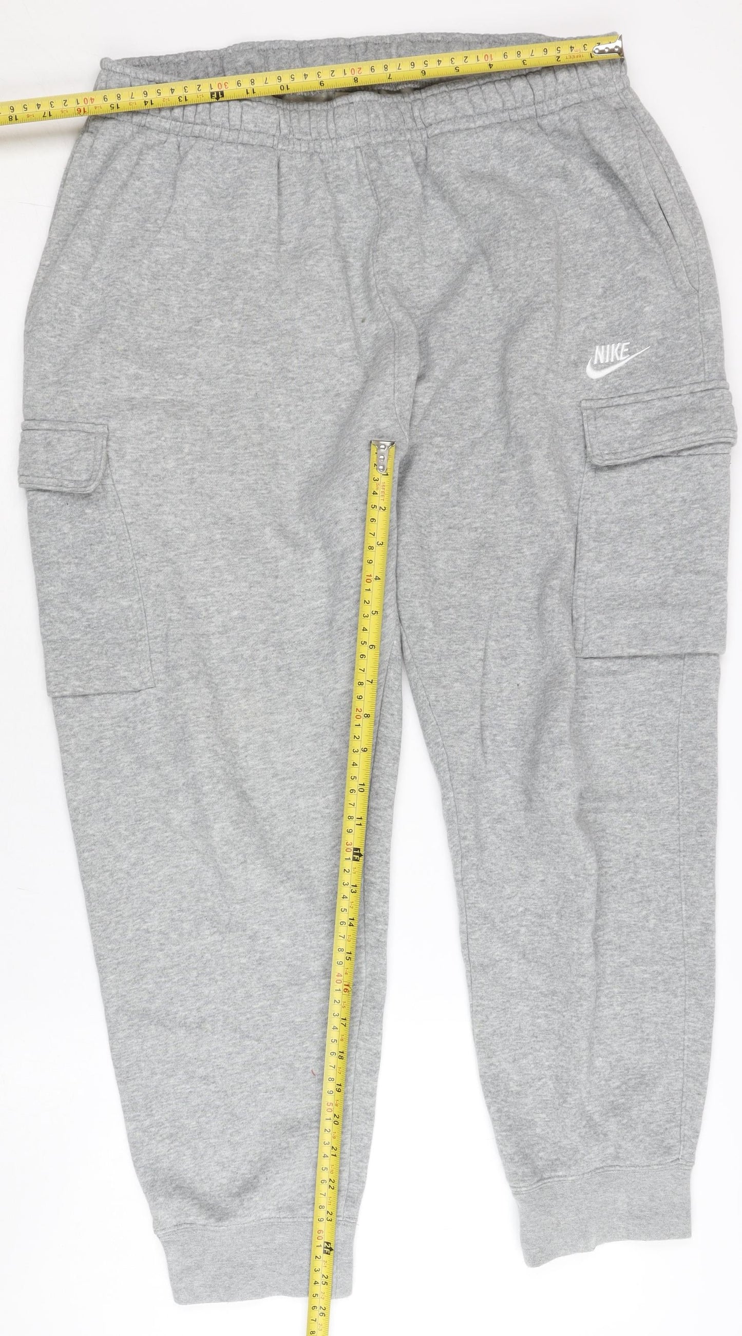 Nike Men’s Grey Jogger Sweatpants L Tapered Fit Activewear