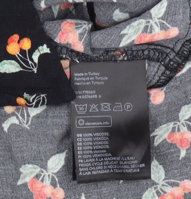 H&M Women’s Black Floral Wrap Blouse Size 10 3/4 Sleeve Viscose