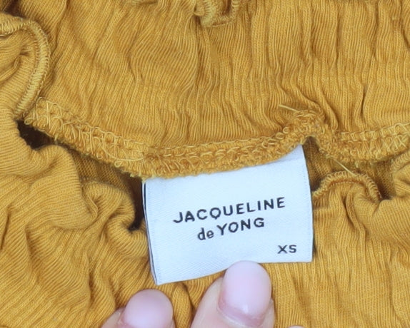 Jacqueline de Yong Women’s Yellow XS Slim Fit Mock Neck Top