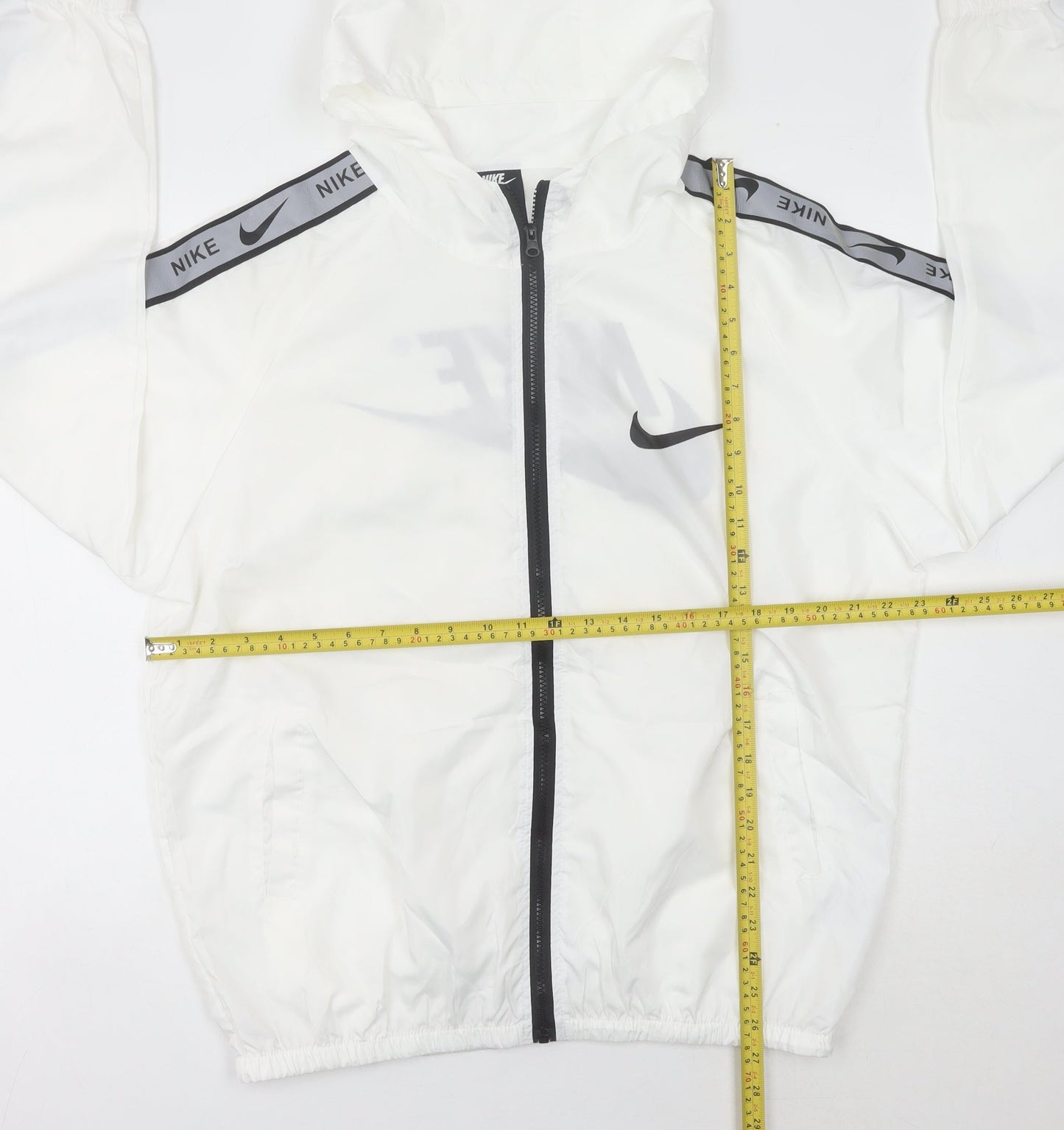 Nike Men’s White M Windbreaker Jacket Hooded Full Zip Lightweight