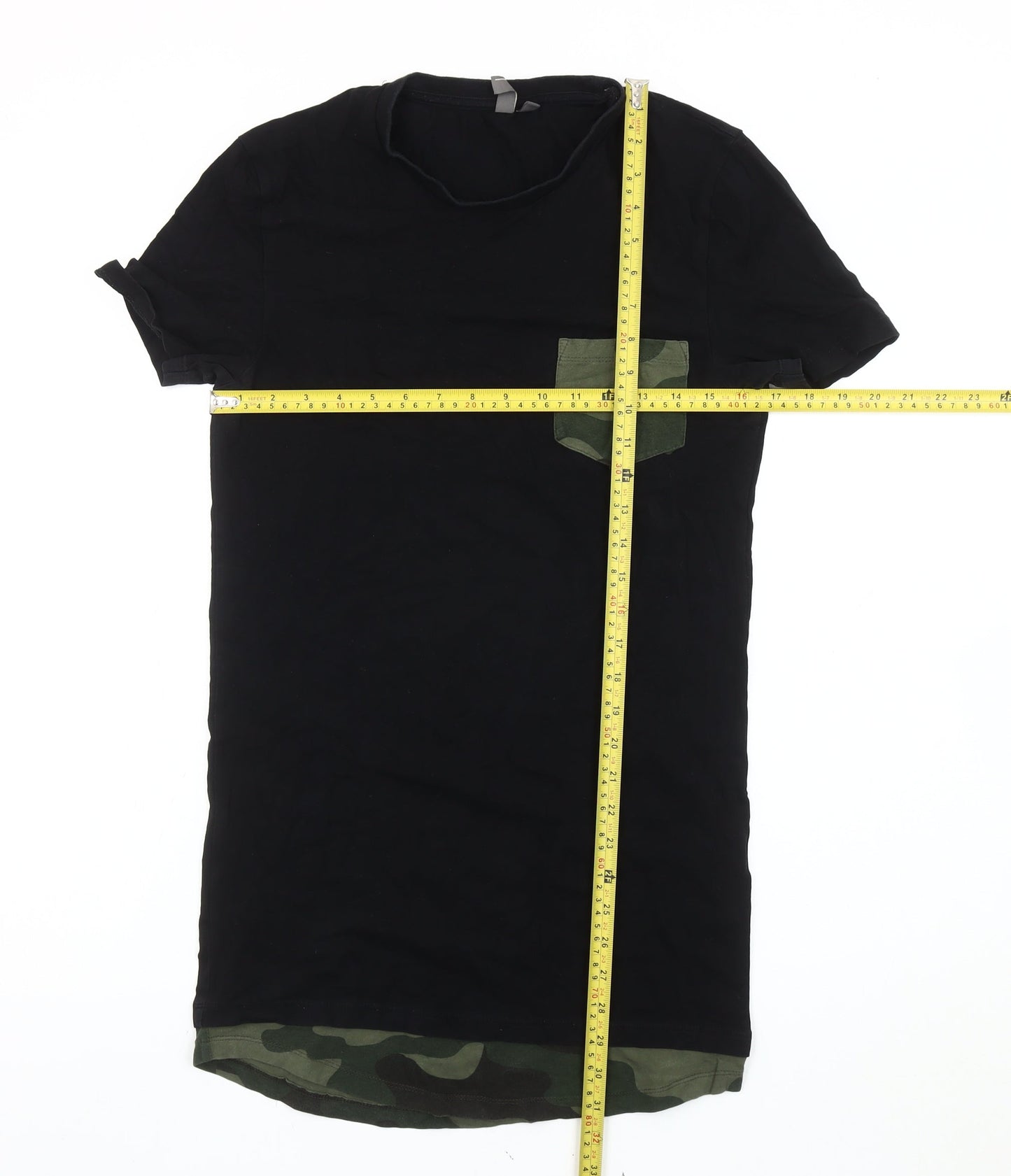 ASOS Men’s Black Camouflage Pocket T-Shirt Size M Crew Neck