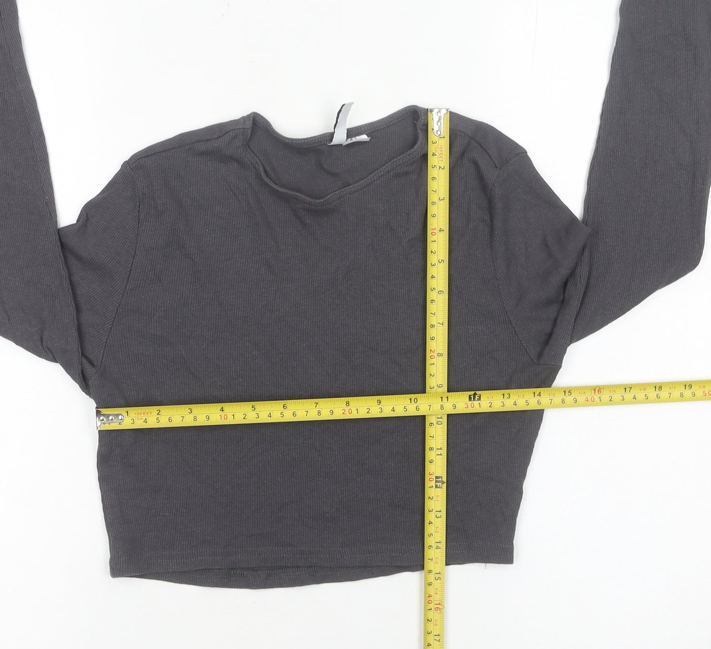 H&M Divided Women’s Grey Cropped Slim Fit Long Sleeve Top M