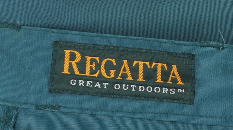 Regatta Women’s Green Size 16 Cargo Shorts Hiking Outdoor