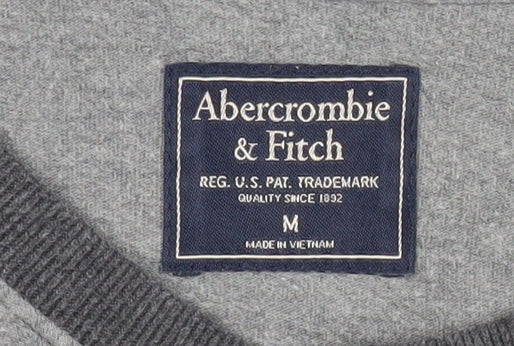 Abercrombie & Fitch Men’s Grey Long Sleeve Graphic Top Size M