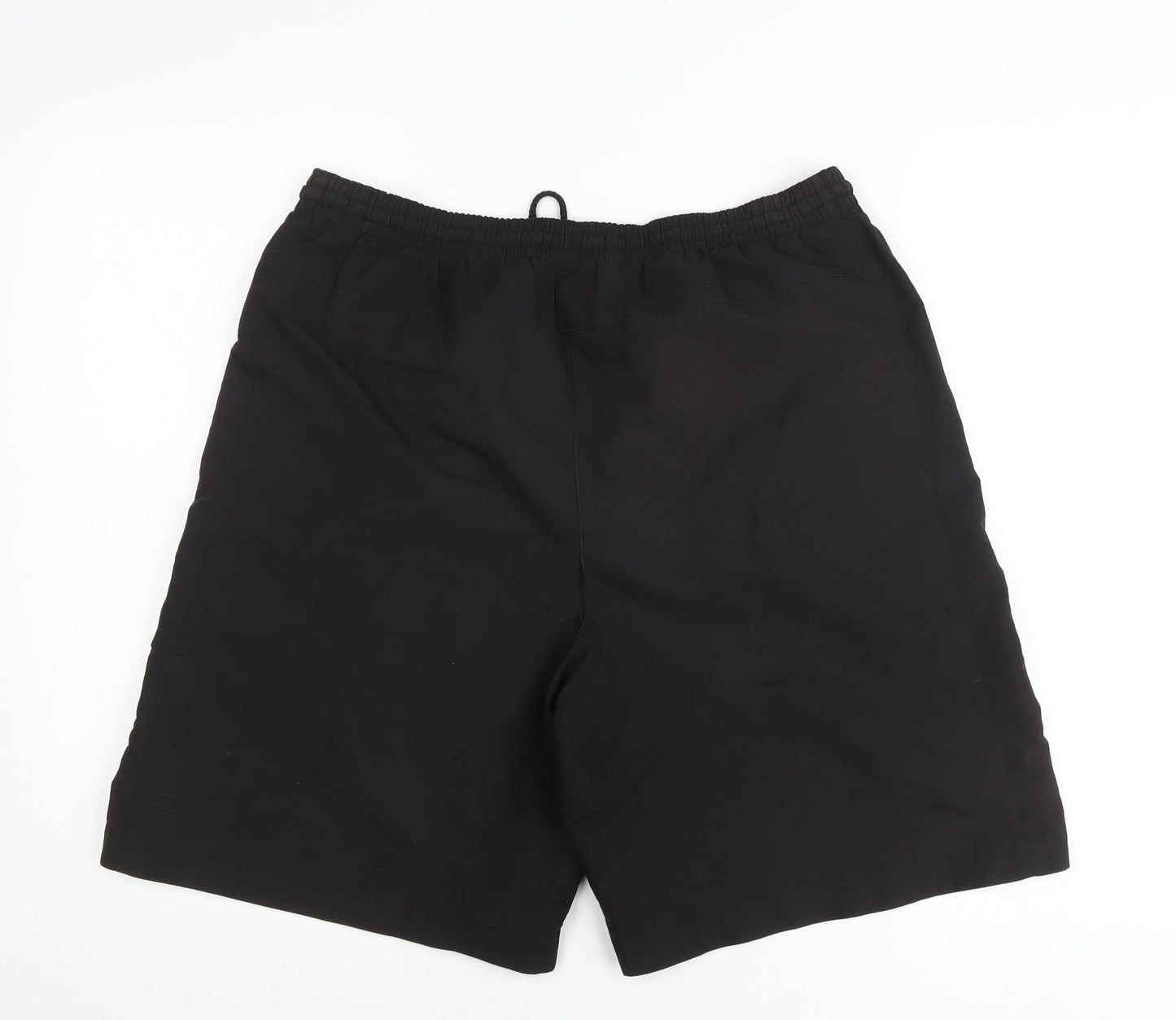Umbro Men’s Black Sports Shorts L Elastic Waist Drawstring