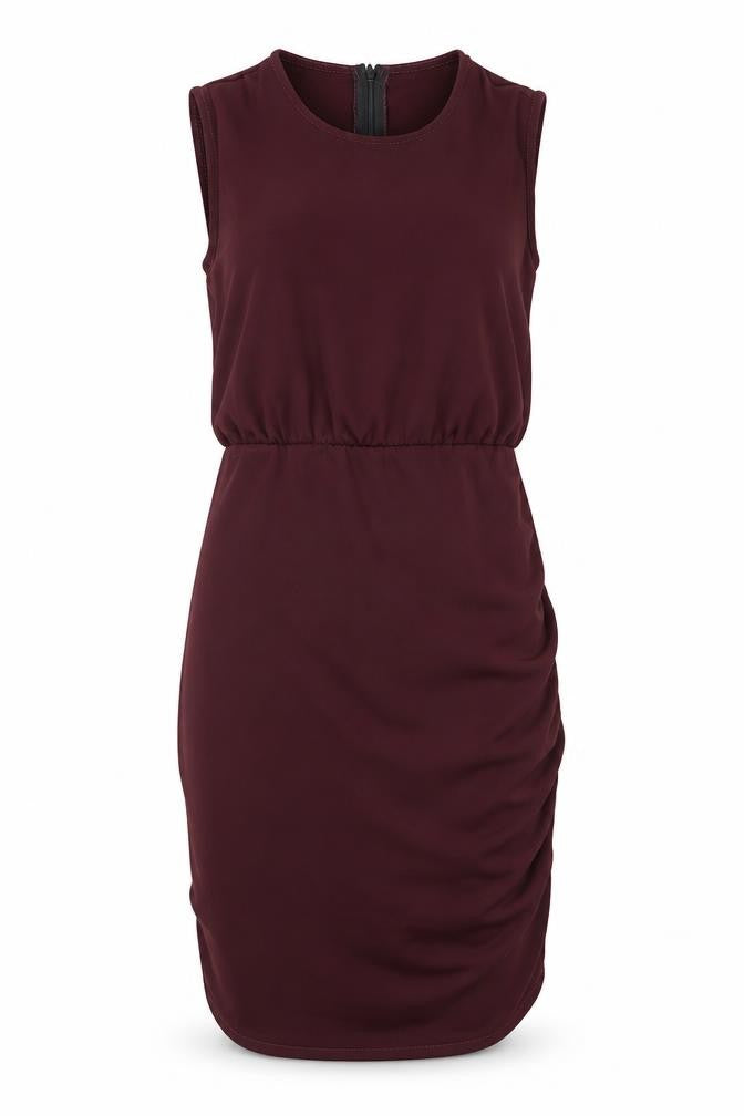 Front view of I Saw It First Women’s Red Bodycon Dress, size UK 8, Sleeveless Crew Neck