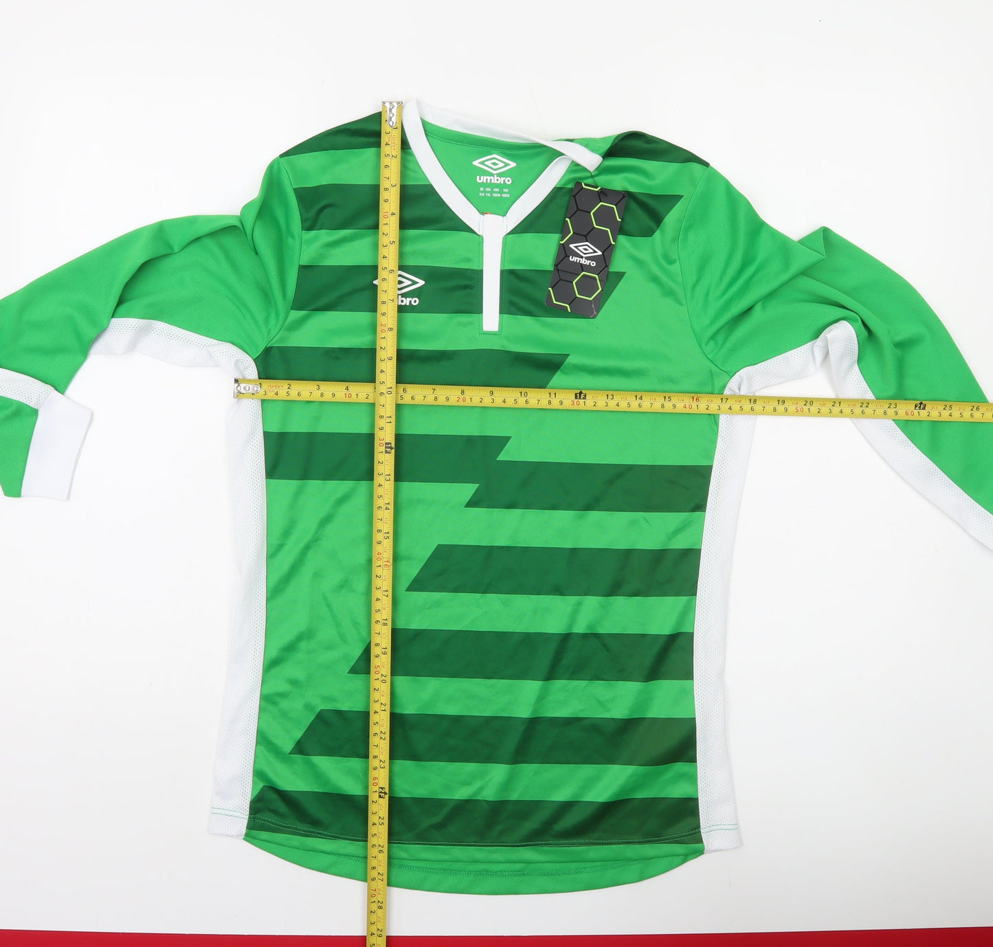 Umbro Boys Green Football Jersey Long Sleeve Sports Top 13 Years