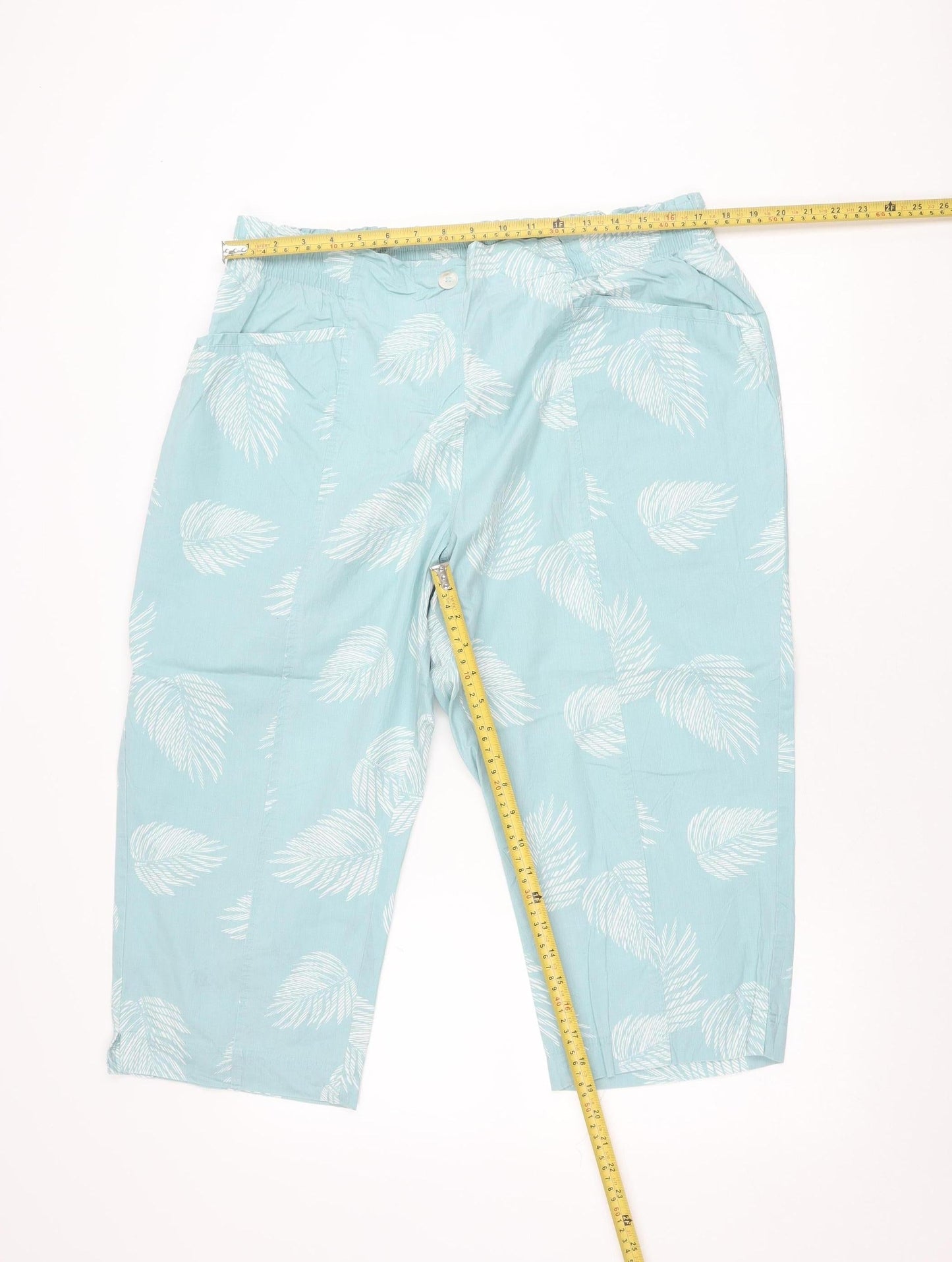 Bonmarché Women’s Blue Floral Capri Trousers Size 20 Cotton