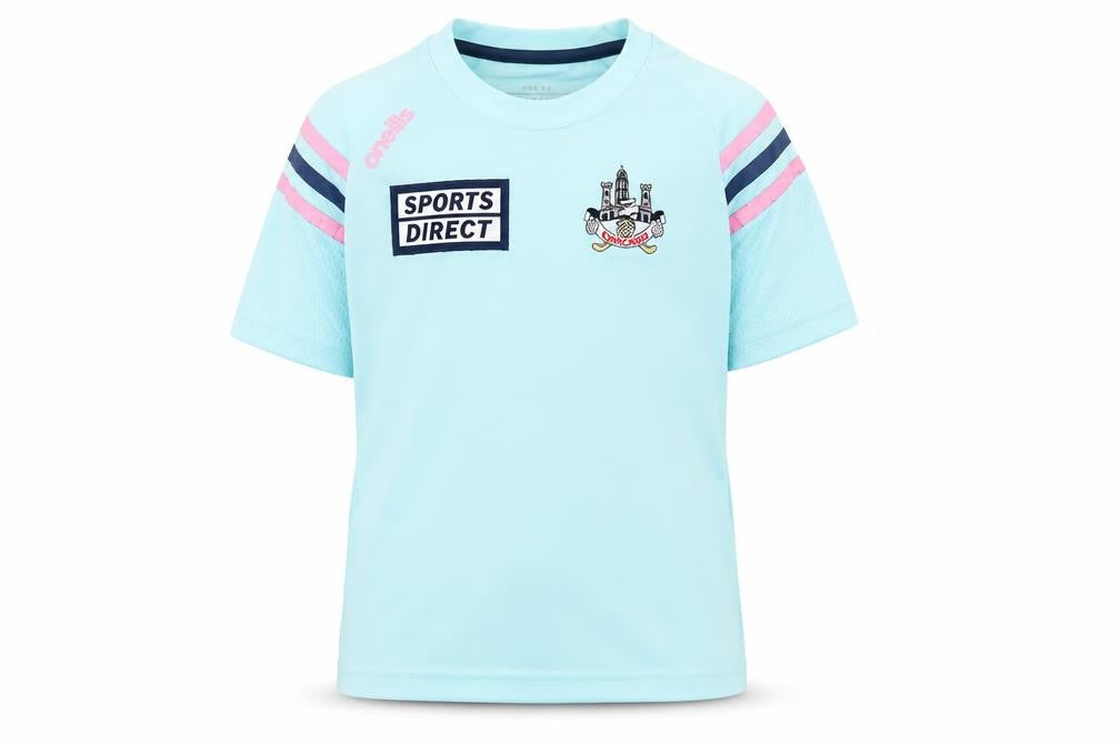 Front view of O'Neill girls’ blue short sleeve sports jersey t-shirt 5-6 years
