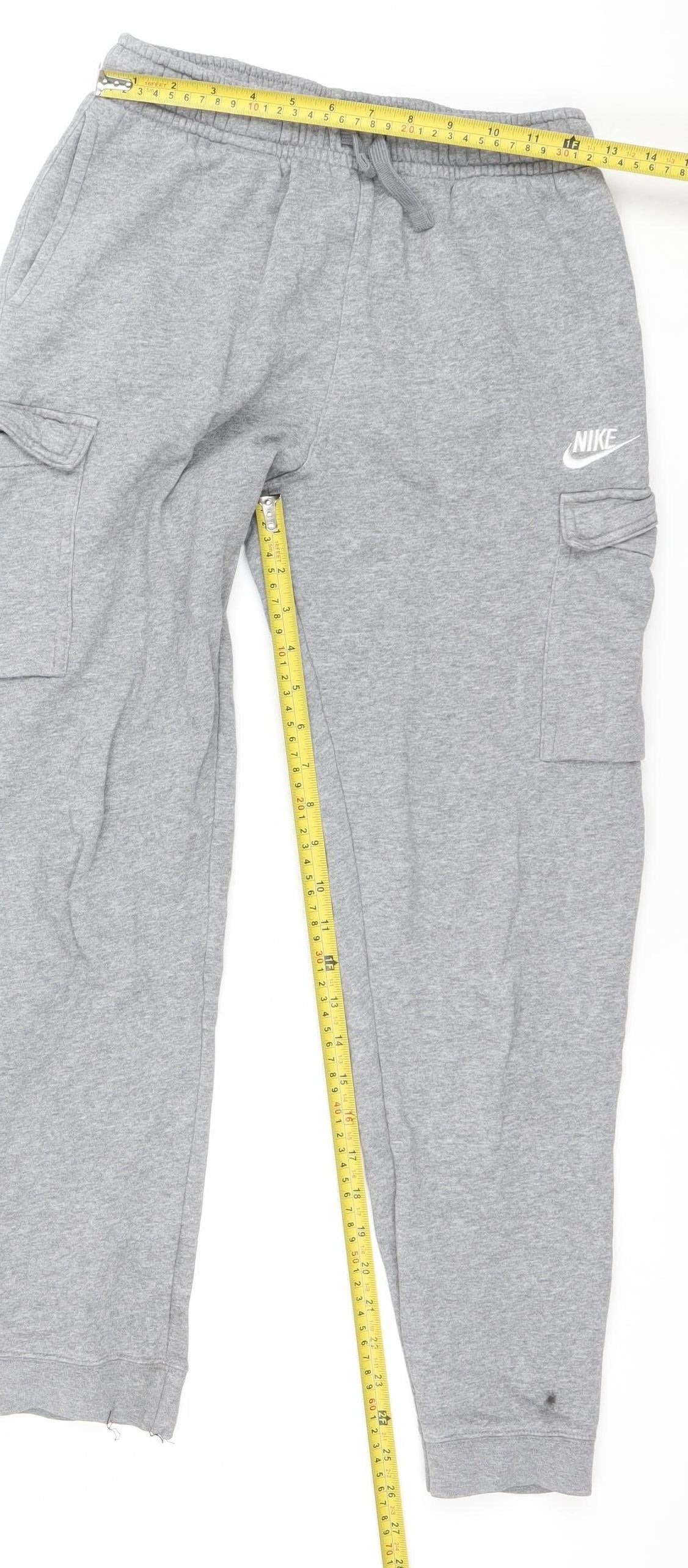 Nike Boys Grey XL Tapered Sweatpants Fleece Joggers 155/170cm