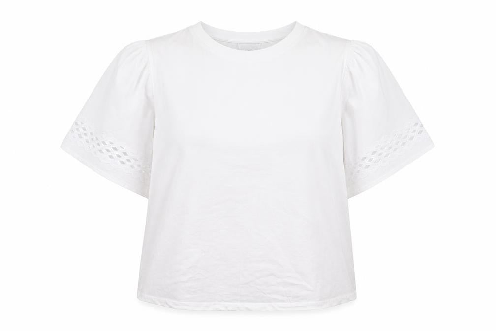 Front view of Gallery women’s white cotton short sleeve blouse xl