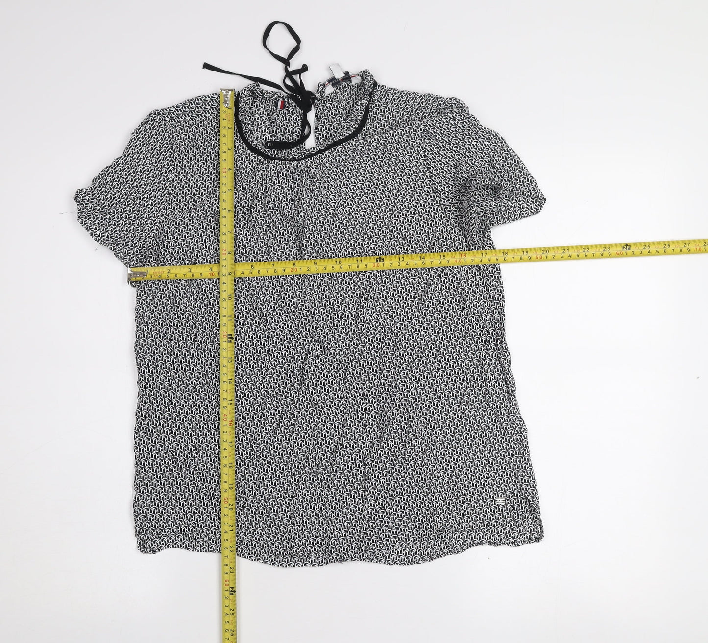 Tommy Hilfiger Women’s Black Geometric Chiffon Blouse Size 10