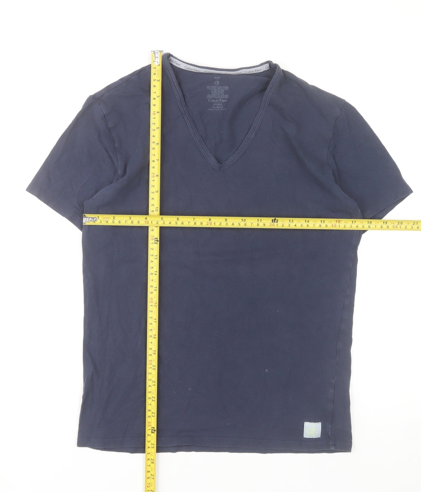 Calvin Klein Men's Blue Slim Fit V-Neck Cotton T-Shirt M