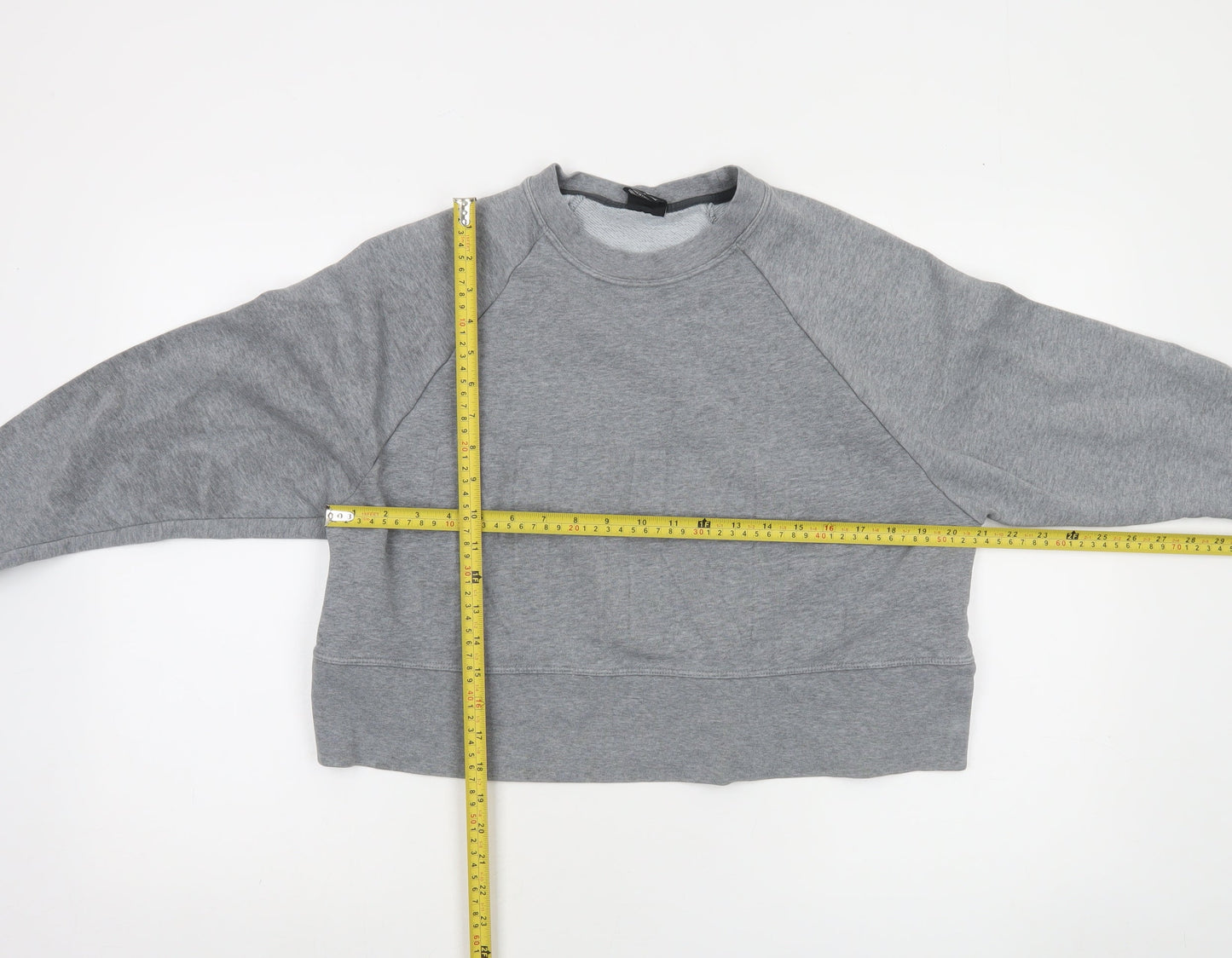 Nike Womens Grey Dri-FIT Pullover Sweatshirt Medium Athletic Fit