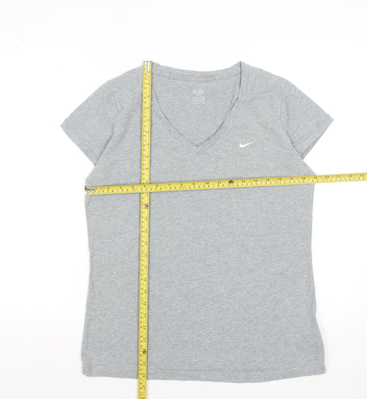 Nike Women's Grey V-Neck Short Sleeve Athletic T-Shirt XL