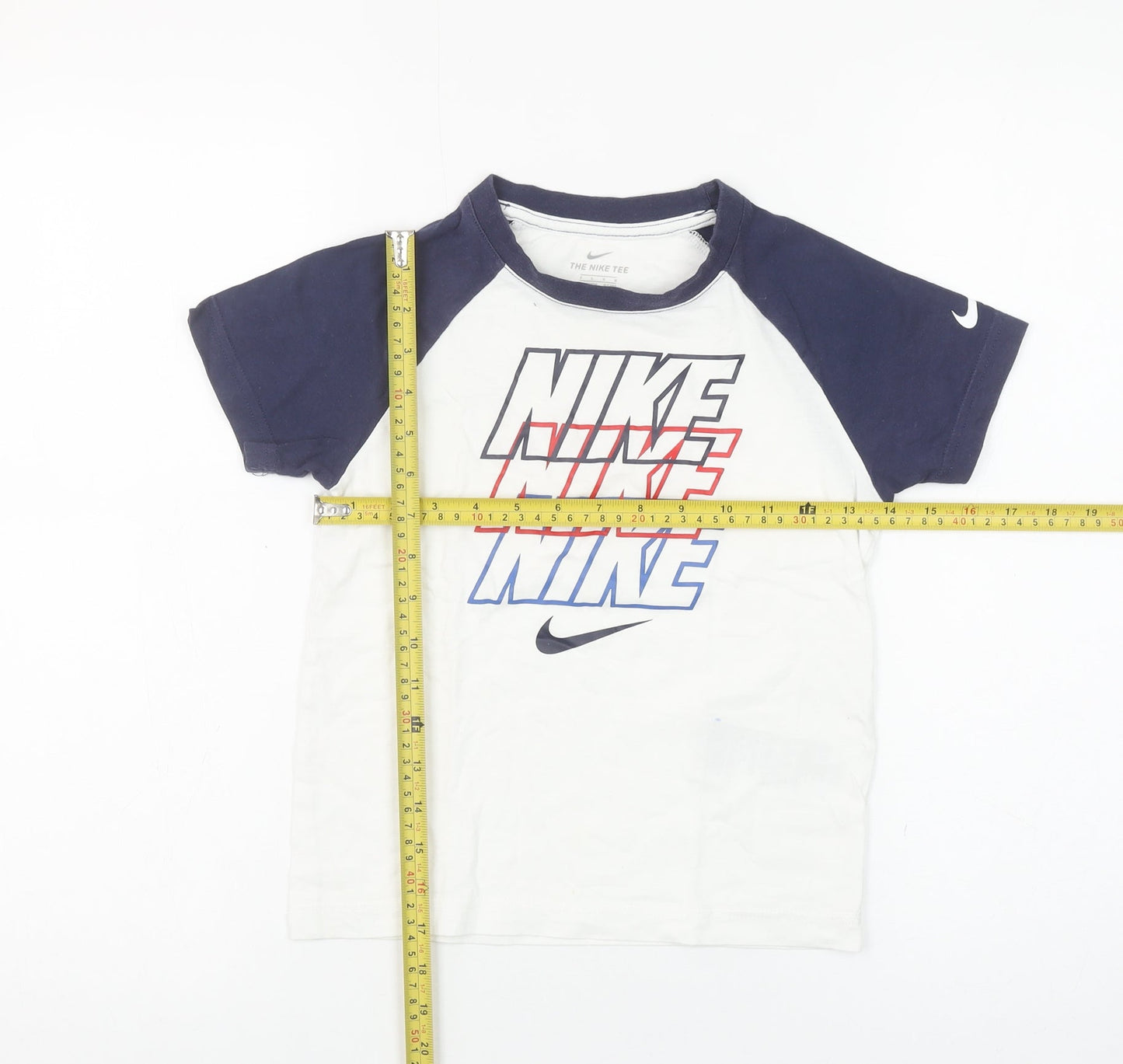 Nike Boys White 6-7 Years Graphic Logo Athletic Cotton T-Shirt