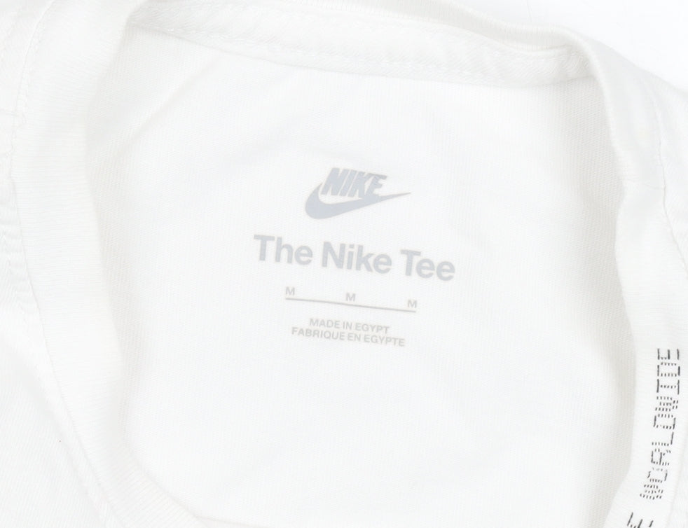 Nike Men's White Graphic Sports T-Shirt Size M Regular Fit Cotton