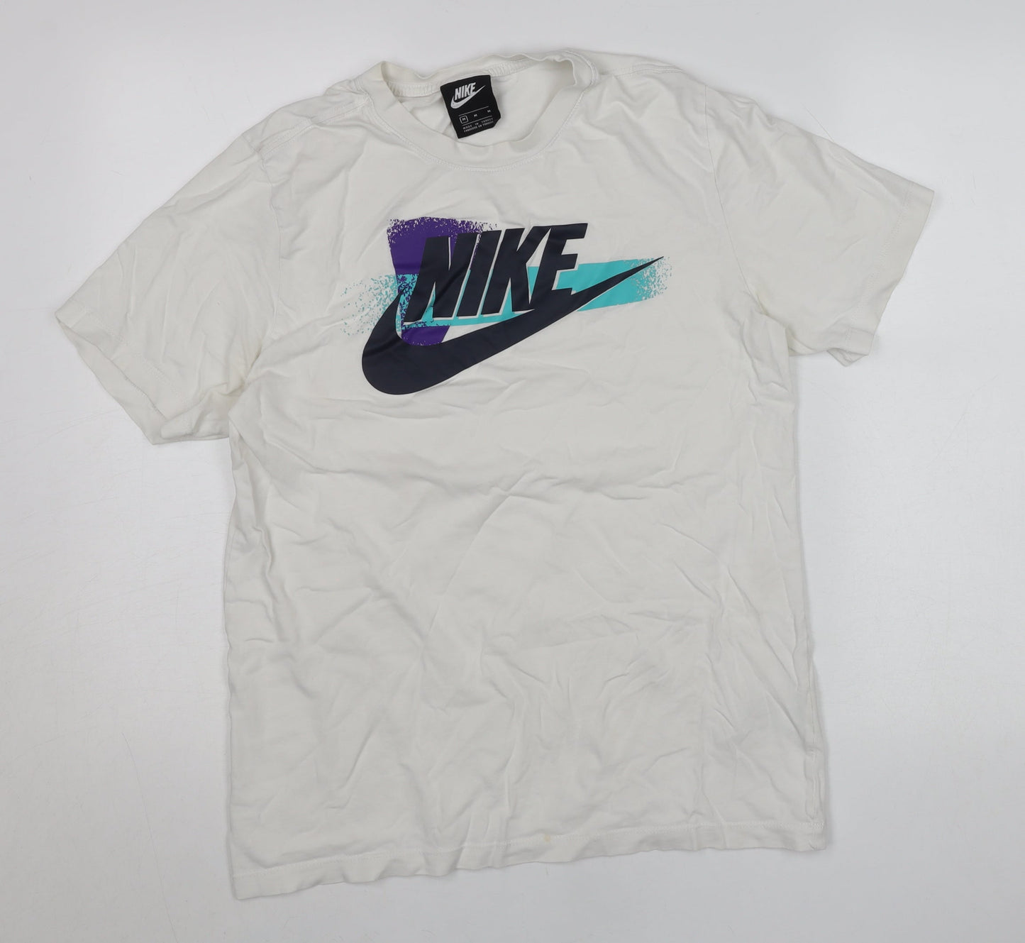 Nike Men's White Medium Graphic Logo Sports T-Shirt