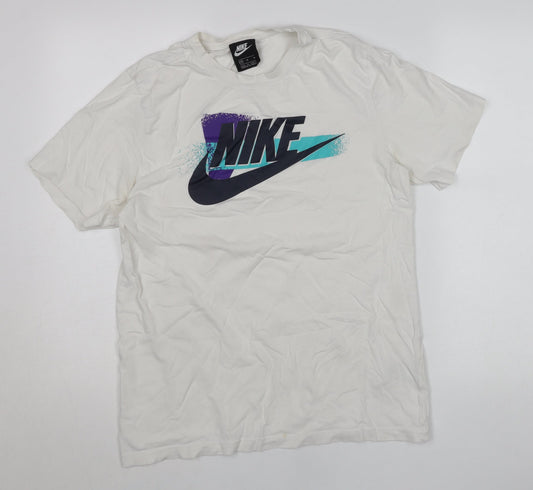 Nike Men's White Medium Graphic Logo Sports T-Shirt