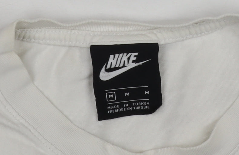 Nike Men's White Medium Graphic Logo Sports T-Shirt