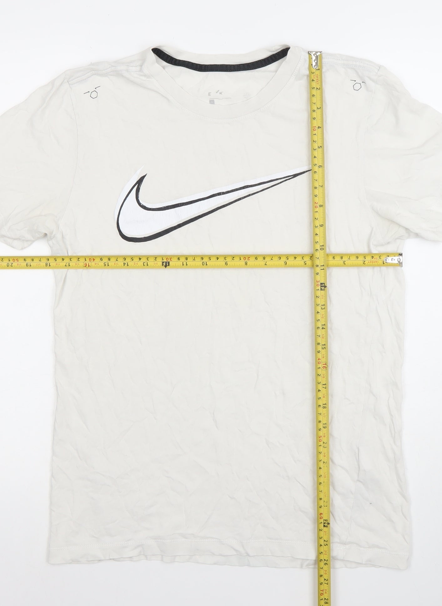 Nike Men's White Short Sleeve Sports Graphic Logo T-Shirt Size M