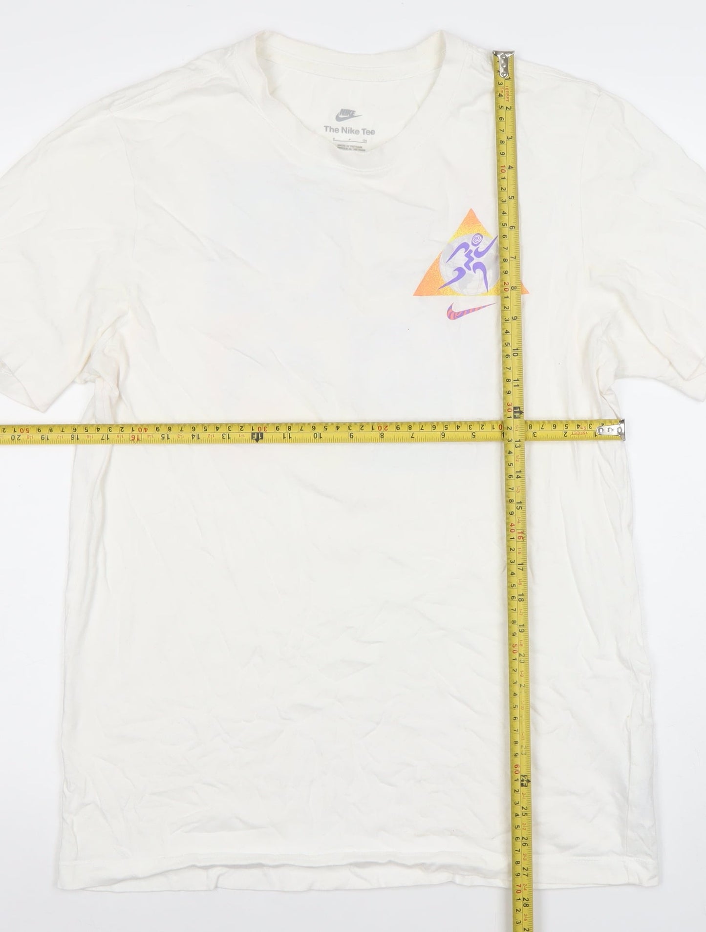 Nike Men's White Graphic Retro Sports T-Shirt Size S