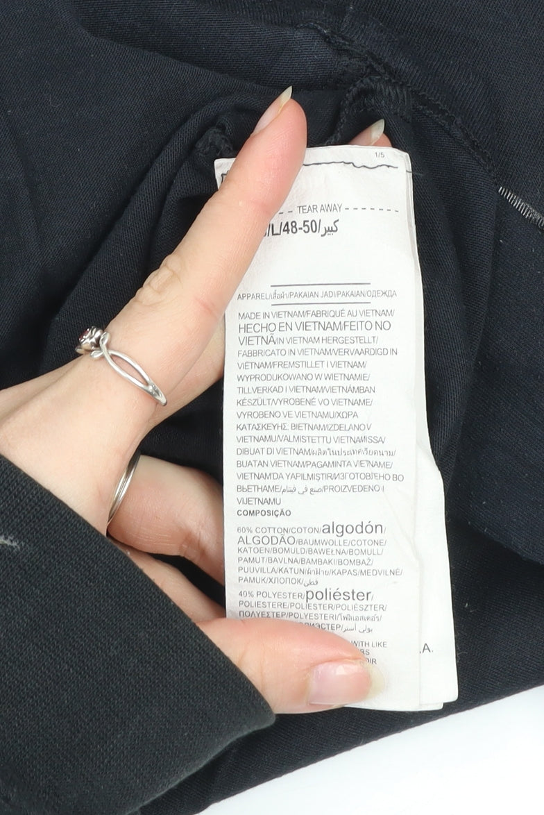 Under Armour Men’s Black L Classic Sports Graphic T-Shirt