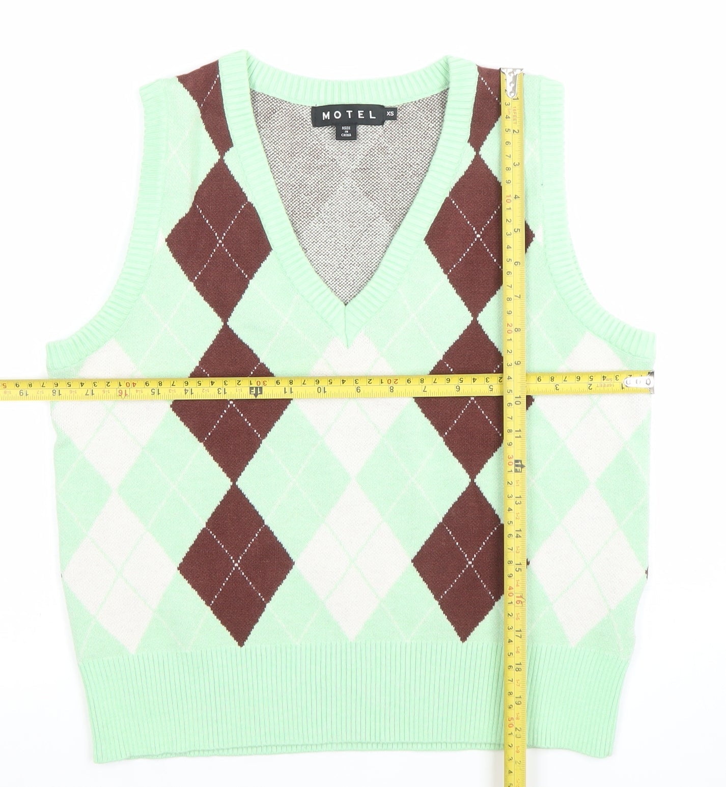Motel Women's Green Argyle Knit Sleeveless V-Neck Vest XS