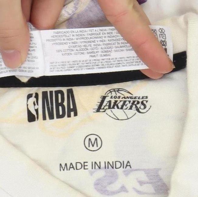 NBA Los Angeles Lakers Men's Multicoloured Cotton Graphic T-Shirt M