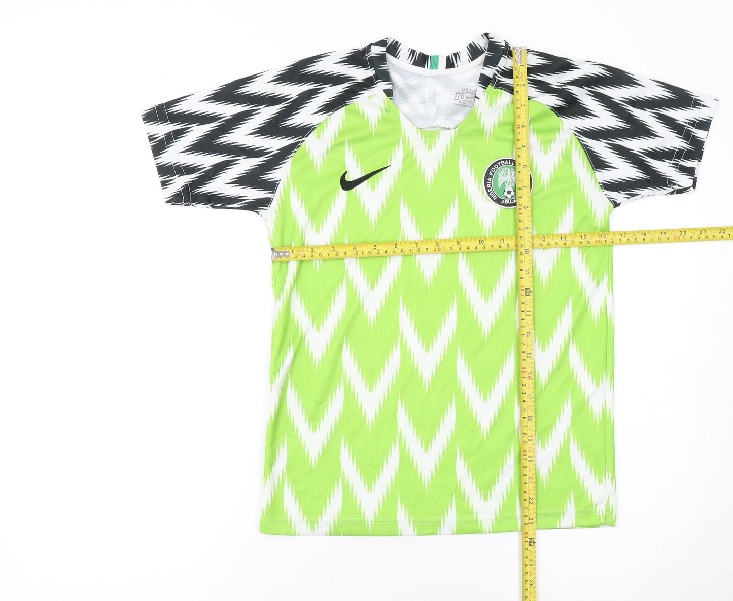 Nike Boys Green Nigeria Football Jersey 176cm Athletic Fit Dri-Fit Shirt